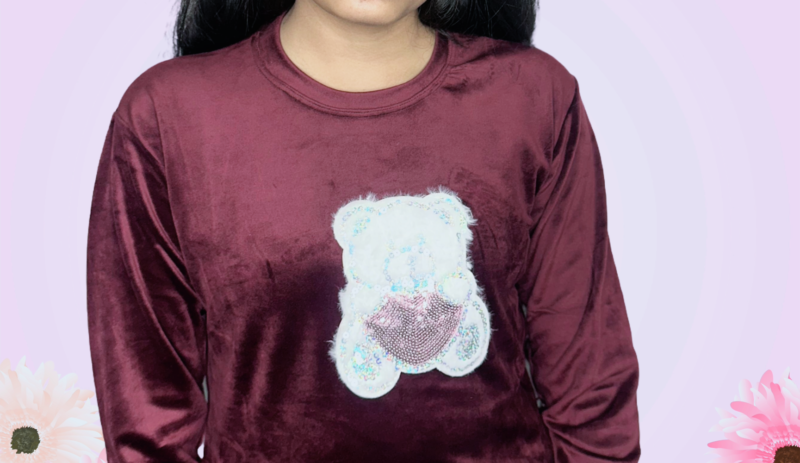 MickeyGlow Oversized Sweatshirt - Image 4